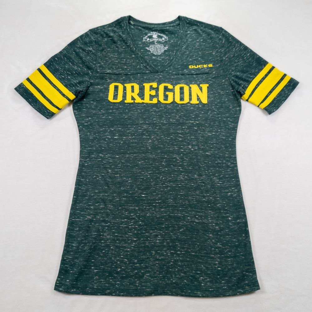 Oregon Ducks T-Shirt Women L Green V-Neck Embroidered Patch Sporty Tee